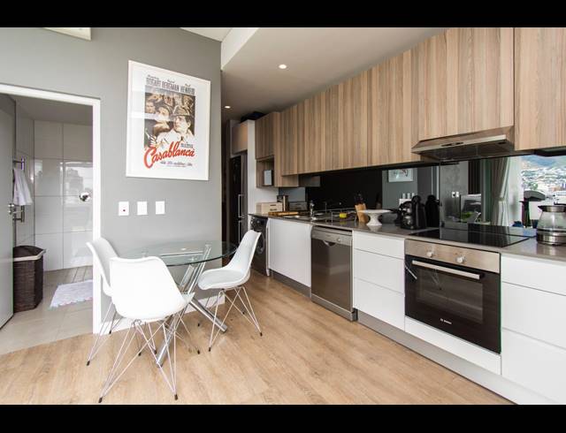 1 BEDROOM APARTMENT TO LET IN CAPE TOWN CITY CENTRE